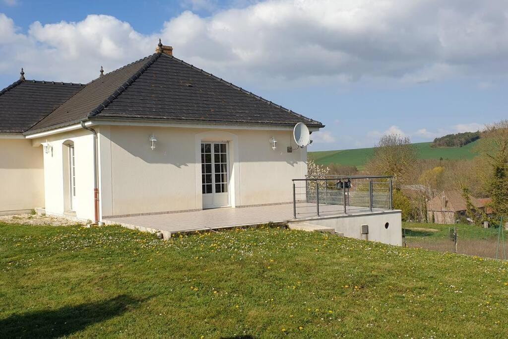 Le Bellevue A 1 H 30 De Paris Et 20 Km De Troyes Vila Estissac Exterior foto