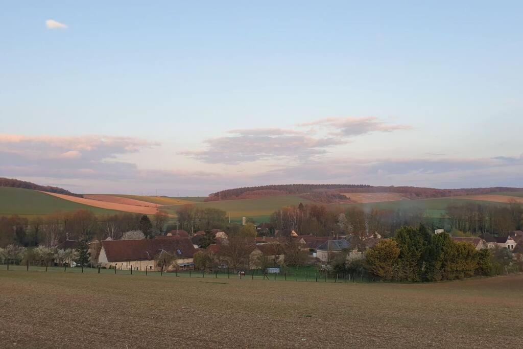 Le Bellevue A 1 H 30 De Paris Et 20 Km De Troyes Vila Estissac Exterior foto